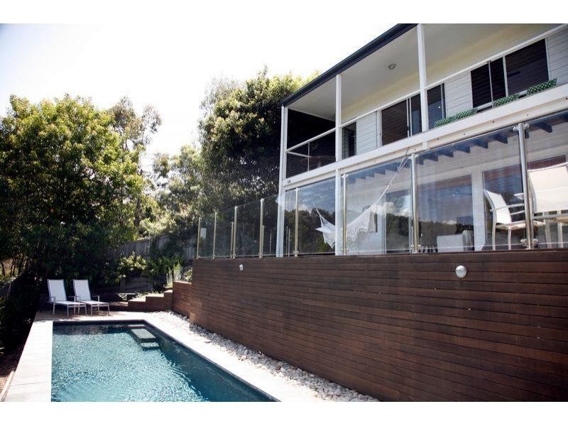 37 Rainbow Cres, Sunrise Beach QLD 4567