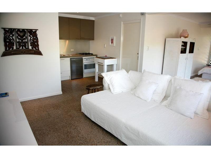 37 Rainbow Cres, Sunrise Beach QLD 4567