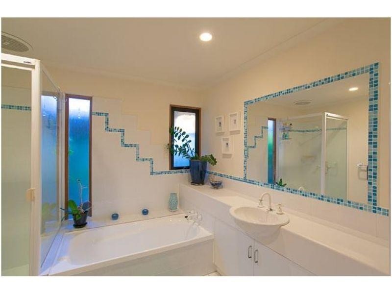 5 Weatherley Court, Sunshine Beach QLD 4567