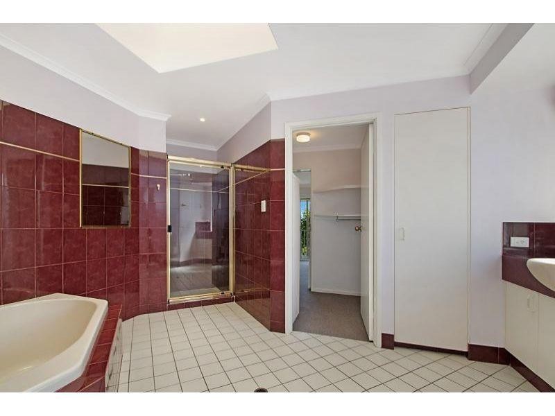 41 Southern Cross Parade, Sunrise Beach QLD 4567