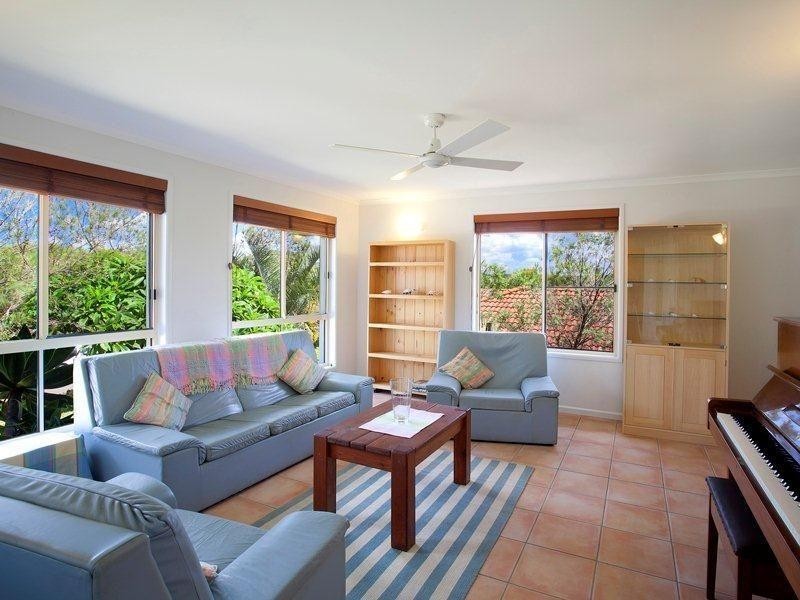 10 Comet Drive, Sunrise Beach QLD 4567