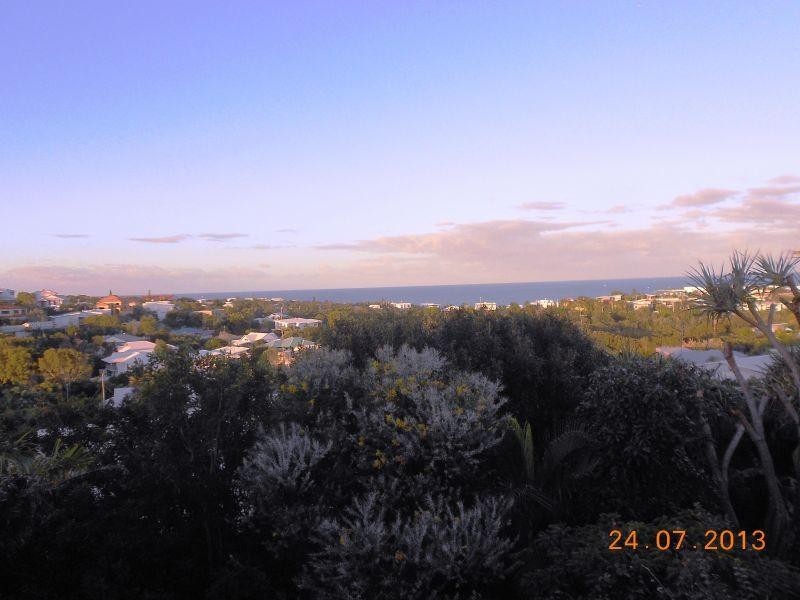 36 Southern Cross Parade, Sunrise Beach QLD 4567