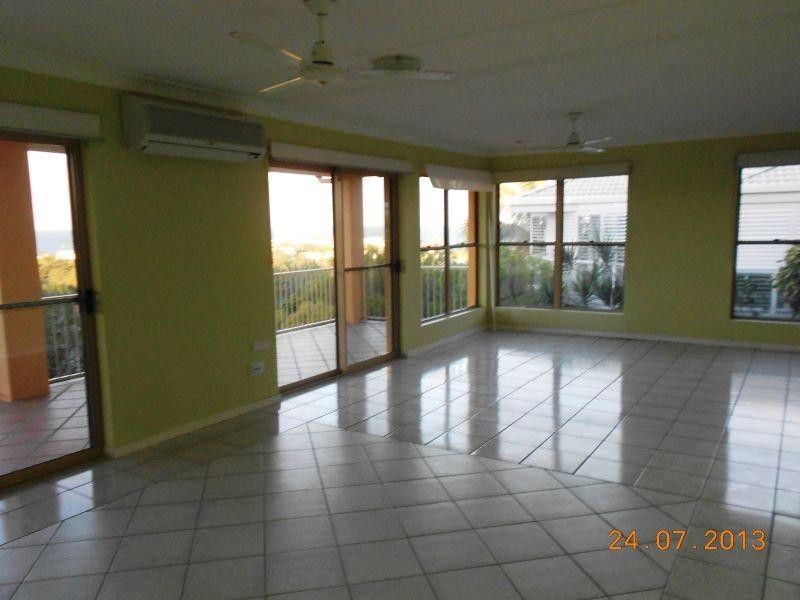 36 Southern Cross Parade, Sunrise Beach QLD 4567