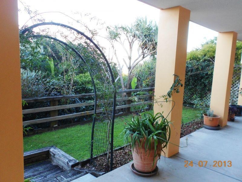 36 Southern Cross Parade, Sunrise Beach QLD 4567
