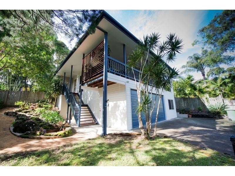 25 Leslie Drive, Noosa Heads QLD 4567