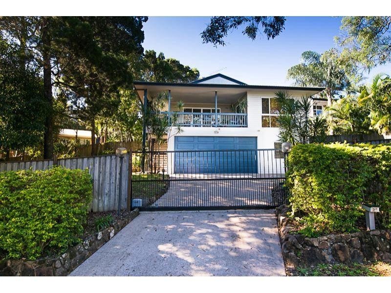 25 Leslie Drive, Noosa Heads QLD 4567