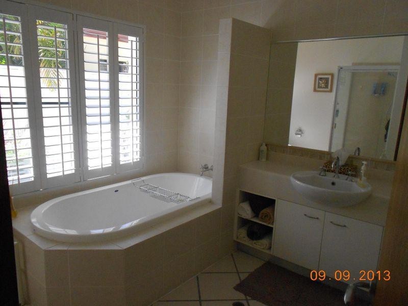 152 Shorehaven Drive, Noosa Waters QLD 4566