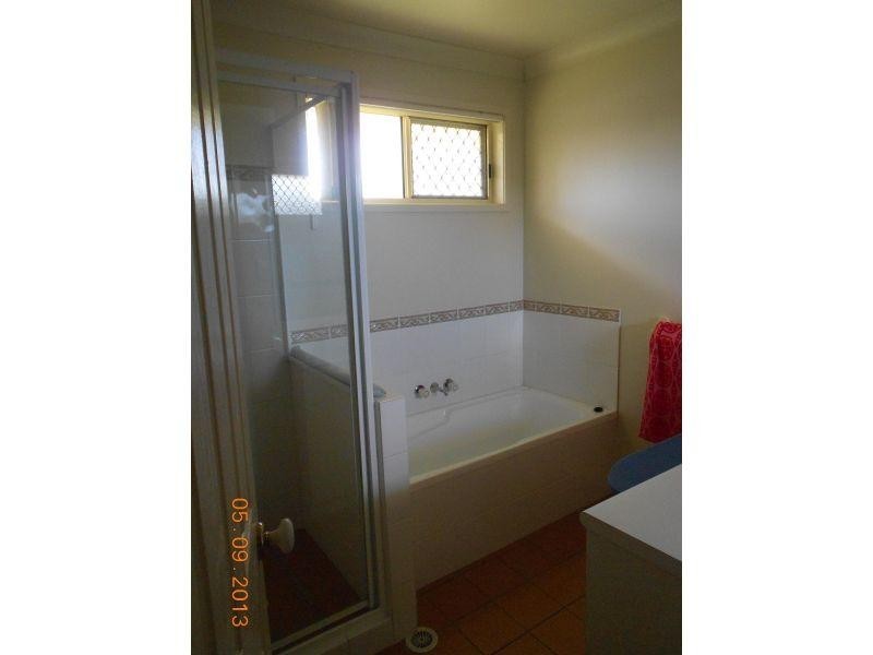 34 Bushlands Drive, Noosaville QLD 4566