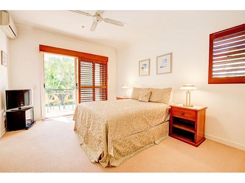 61 Noosa Springs Dr, Noosa Heads QLD 4567