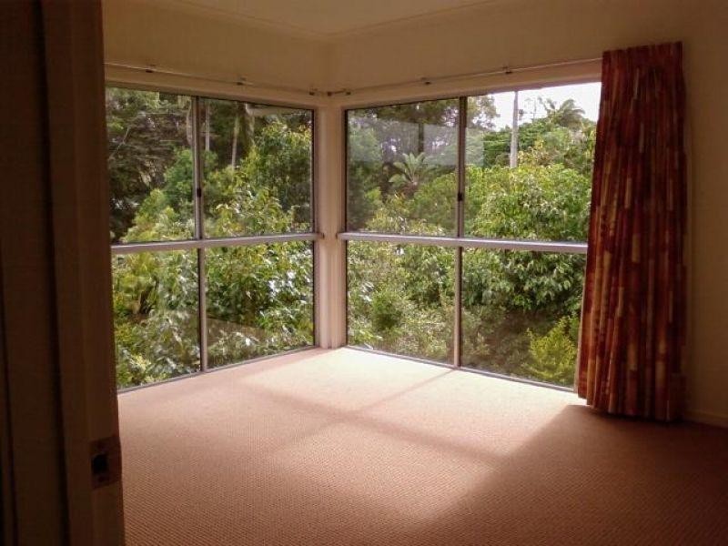 8 Ward Street, Tewantin QLD 4565