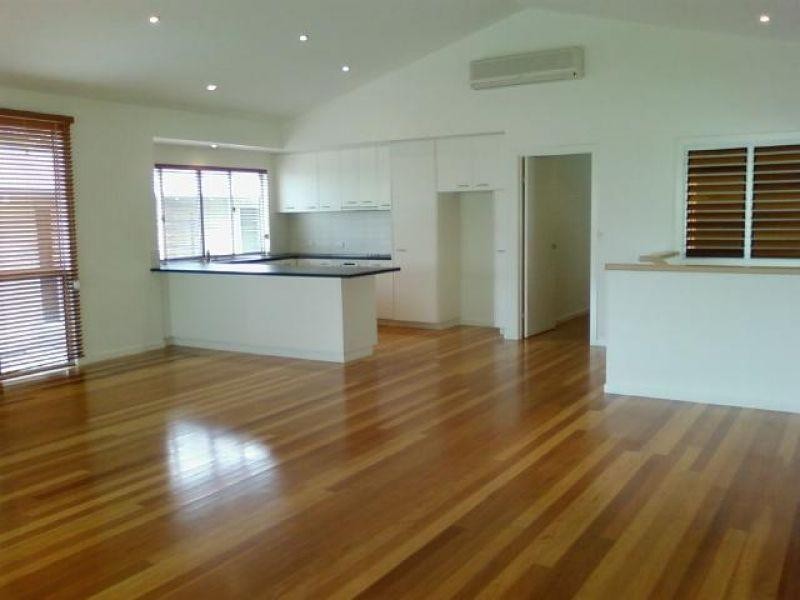 8 Ward Street, Tewantin QLD 4565