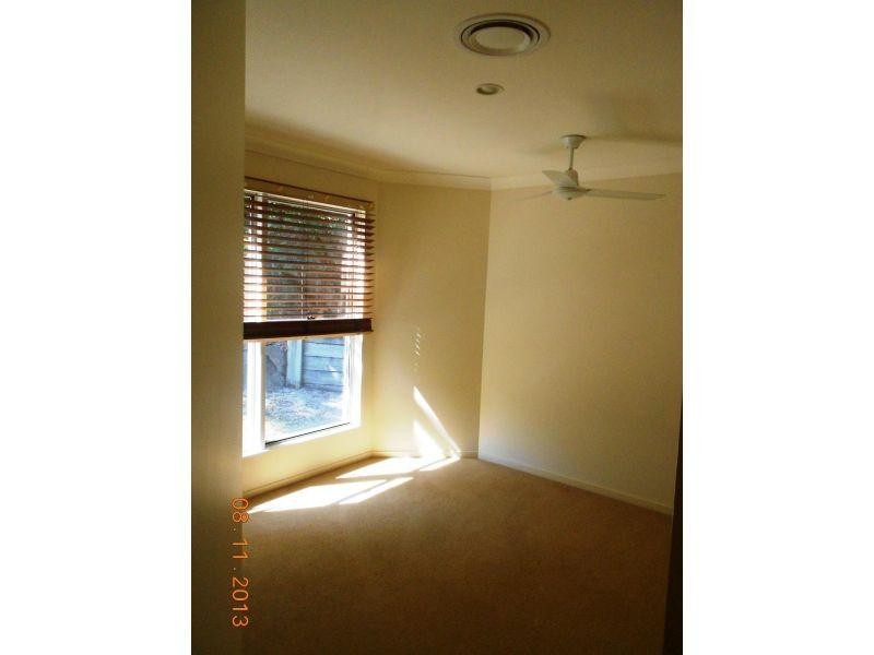 6 Voyagers Place, Sunrise Beach QLD 4567