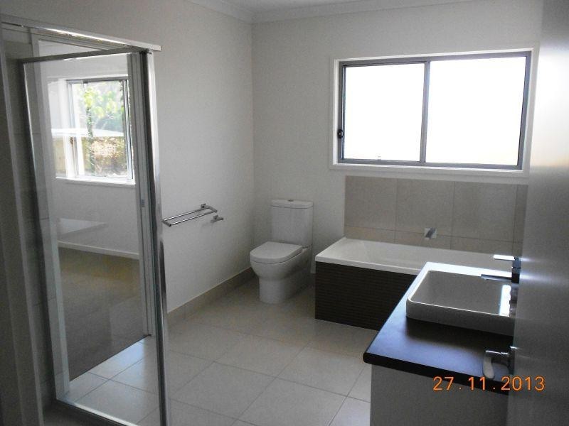 16 Limosa Circuit, Noosaville QLD 4566