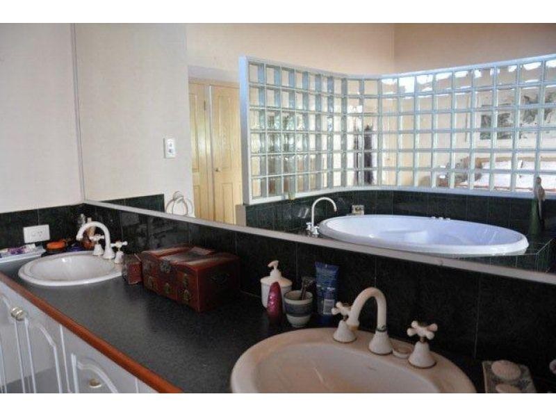 11 Neptune Circuit, Noosa Waters QLD 4566