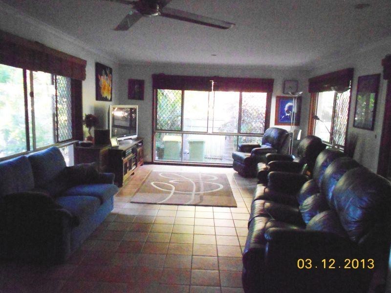 24 Wavecrest Drive, Castaways Beach QLD 4567