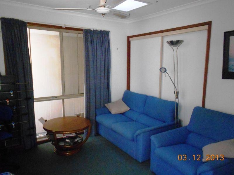 24 Wavecrest Drive, Castaways Beach QLD 4567