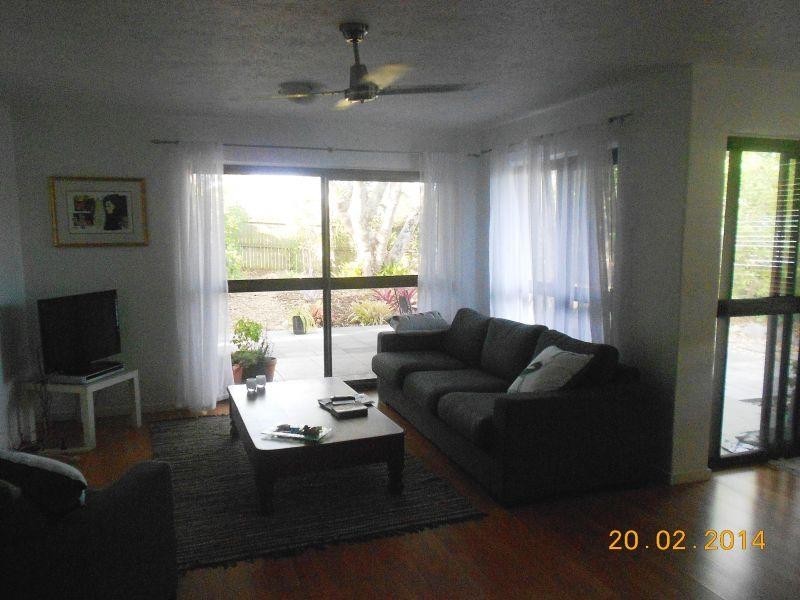 2/69 Poinciana Avenue, Tewantin QLD 4565