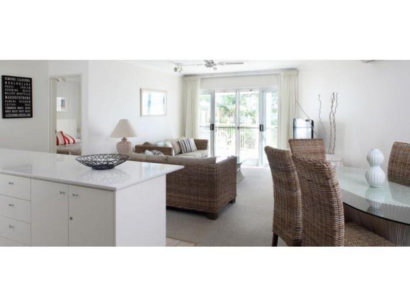 53 Banksia Ave North, Noosa Heads QLD 4567