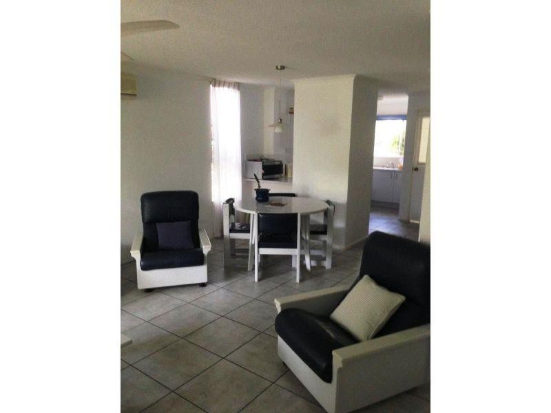 1/5 Douglas Street, Sunshine Beach QLD 4567