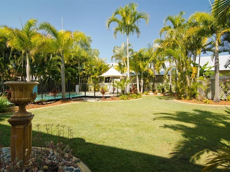 16 Shipyard Circuit, Noosa Waters QLD 4566