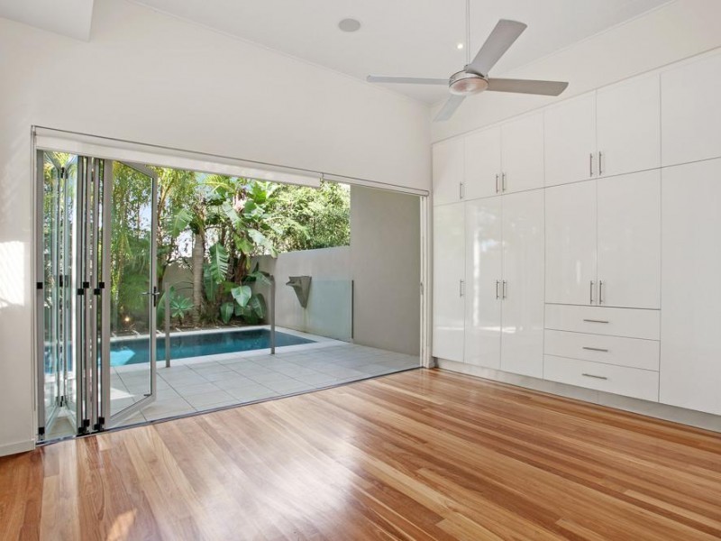 2/16  Hill Street, Sunshine Beach QLD 4567