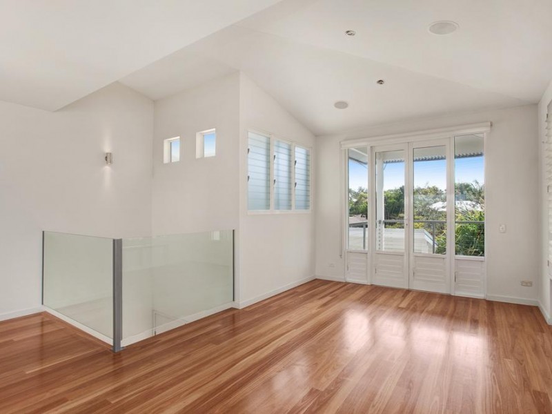 2/16  Hill Street, Sunshine Beach QLD 4567