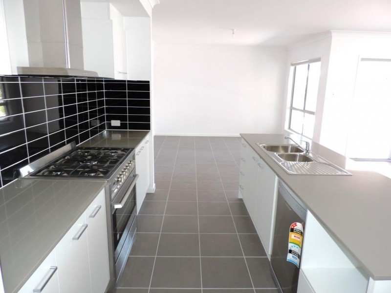 12 Smoke Bush Drive, Noosa Heads QLD 4567