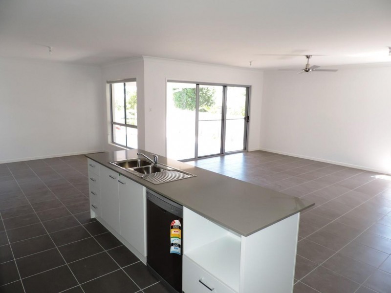 12 Smoke Bush Drive, Noosa Heads QLD 4567