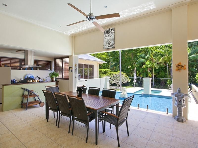 8 Habitat Place, Noosa Heads QLD 4567