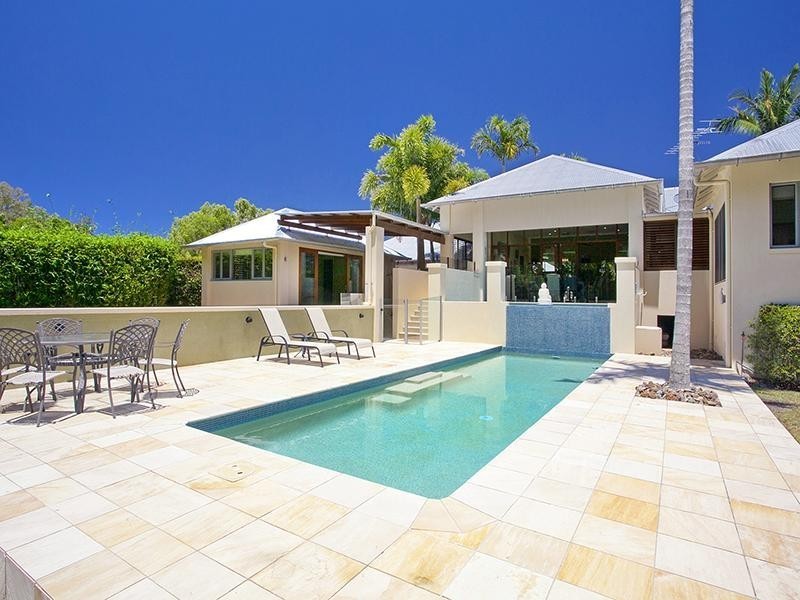 8 Habitat Place, Noosa Heads QLD 4567