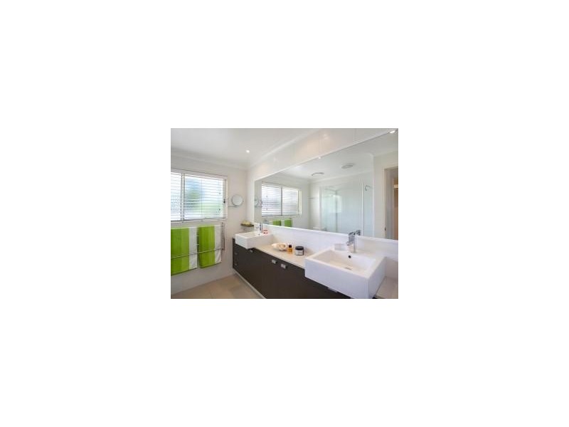 37 Regatta Circuit, Noosaville QLD 4566