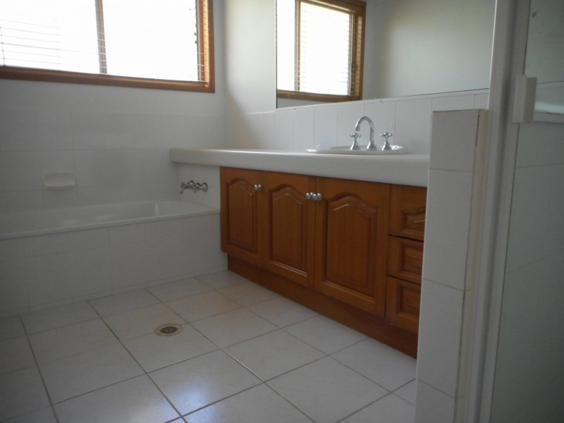 29 Seacove Court, Noosaville QLD 4566