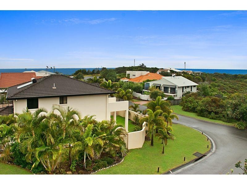 43 Driftwood Drive, Castaways Beach QLD 4567