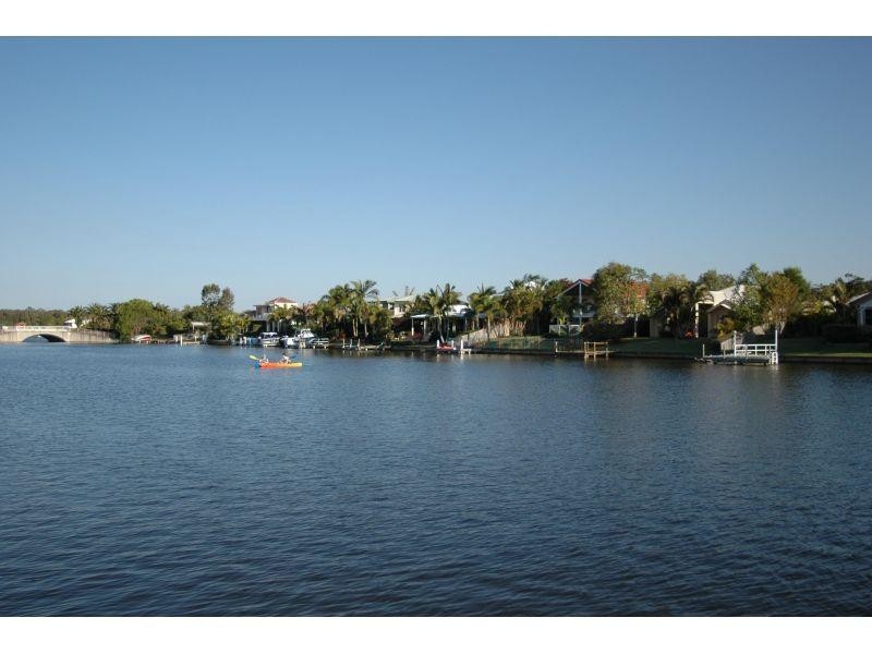 11 Topsails Place, Noosa Waters QLD 4566