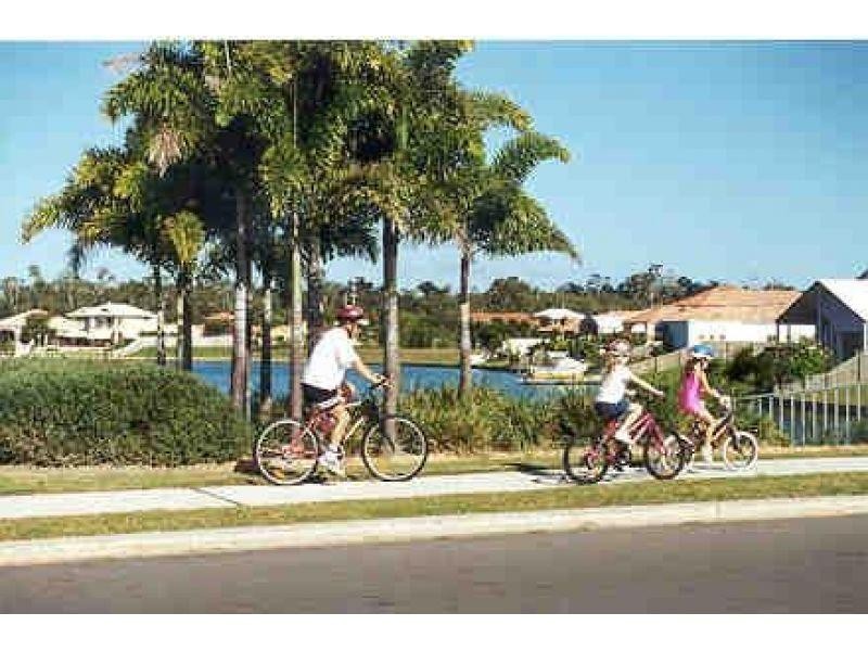 11 Topsails Place, Noosa Waters QLD 4566