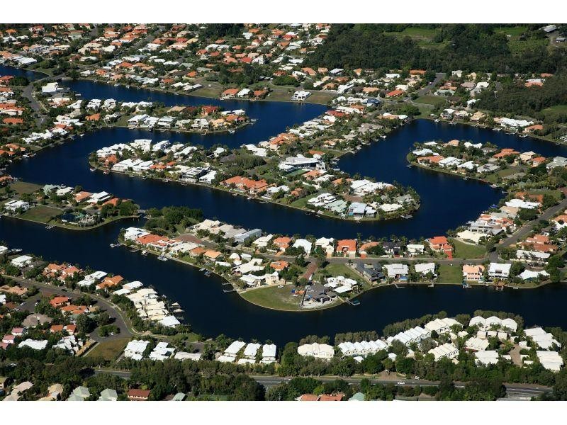 1 Leeside Place, Noosa Waters QLD 4566