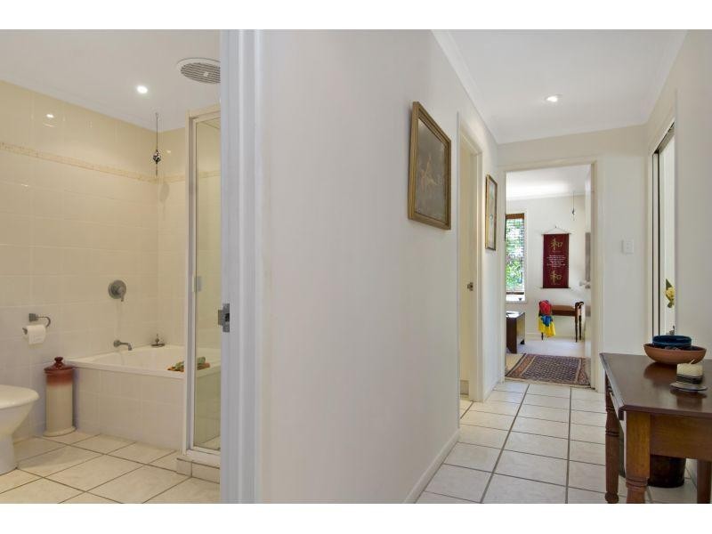 8 Delorme Street, Noosa Heads QLD 4567