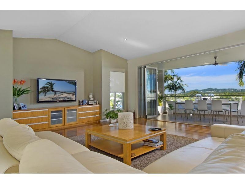 39 Regatta Circuit, Noosa Waters QLD 4566