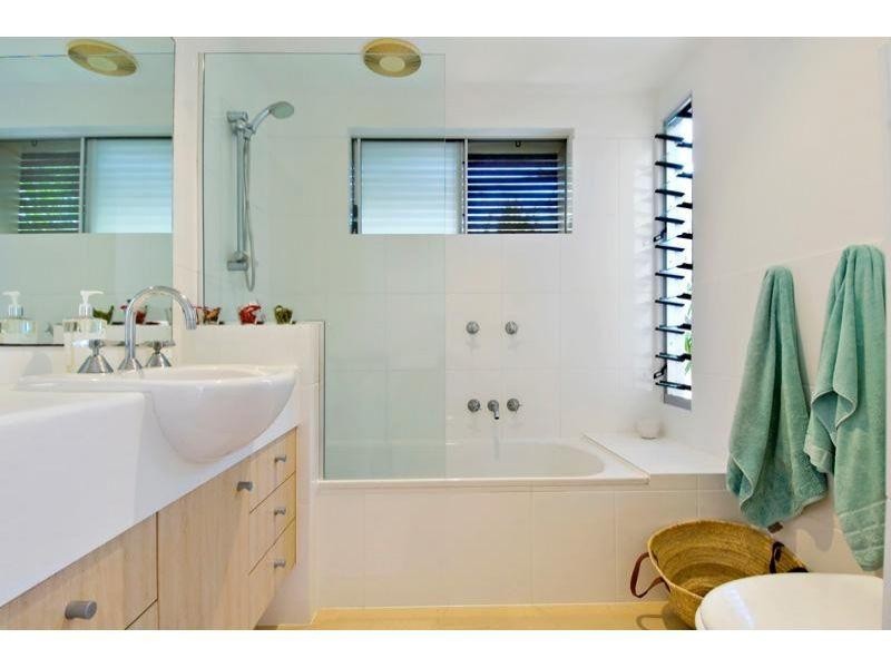 5 Dovetree Court, Marcus Beach QLD 4573