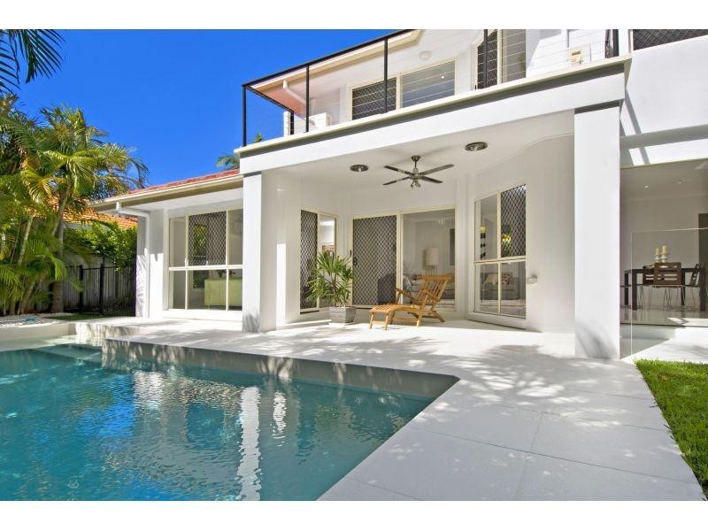 12 Headland Drive, Noosa Waters QLD 4566