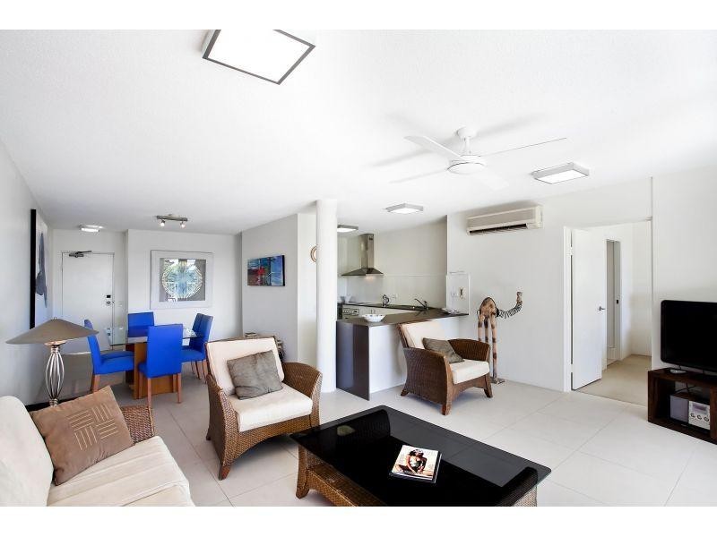 6/2 Noosa Drive, Noosa Heads QLD 4567