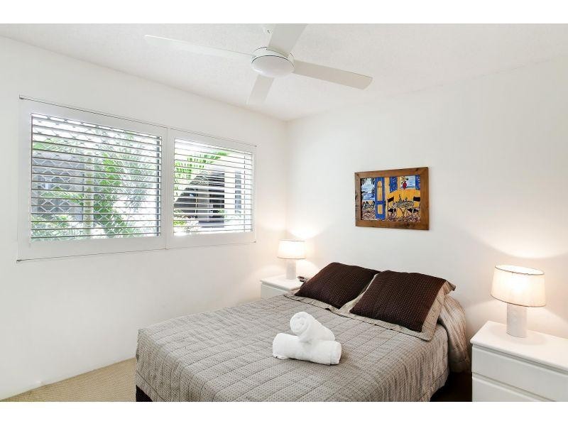 6/2 Noosa Drive, Noosa Heads QLD 4567