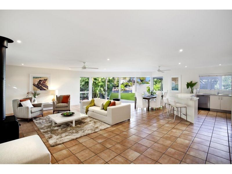 8 Ravenwood Drive, Noosa Heads QLD 4567