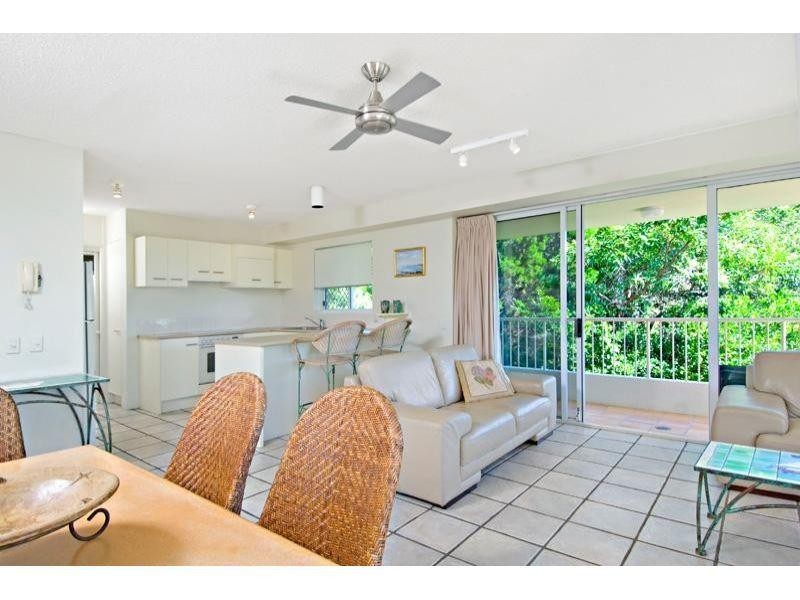 8/2 Noosa Drive, Noosa Heads QLD 4567