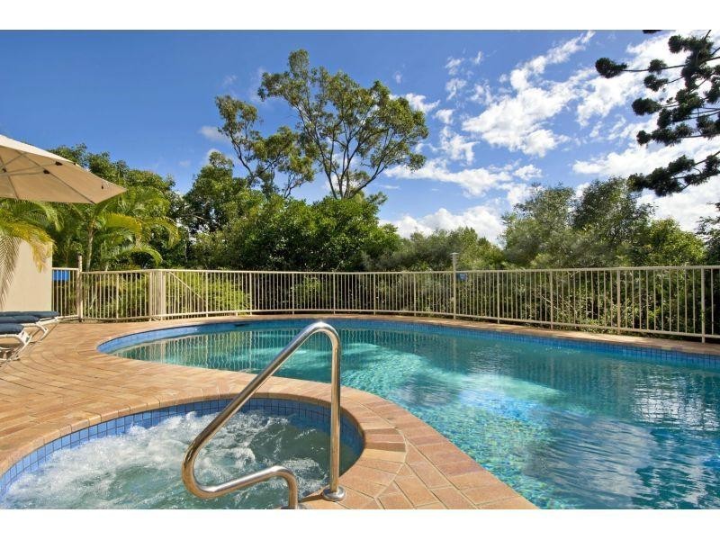 8/2 Noosa Drive, Noosa Heads QLD 4567