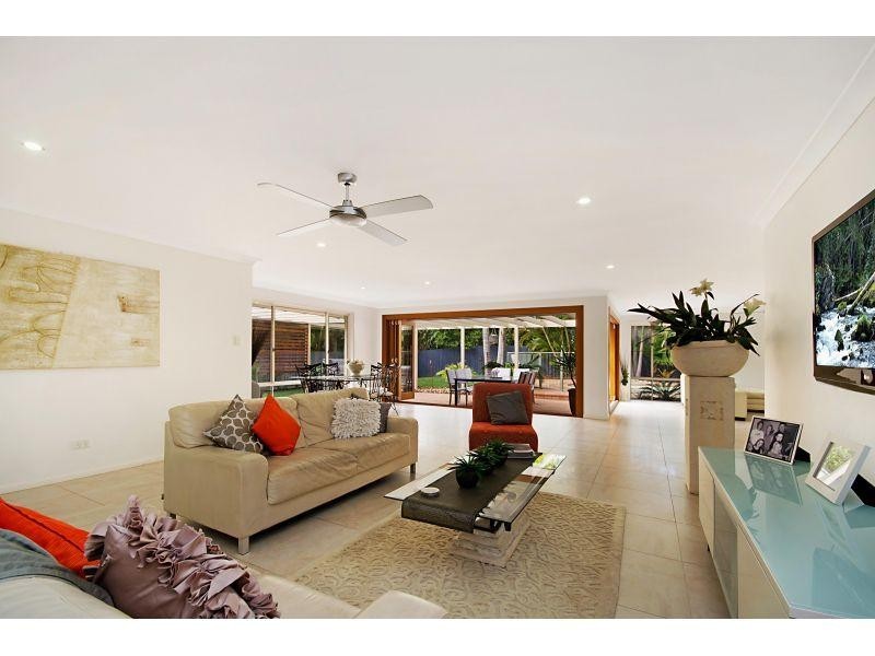 3 Spindrift Court, Noosa Waters QLD 4566