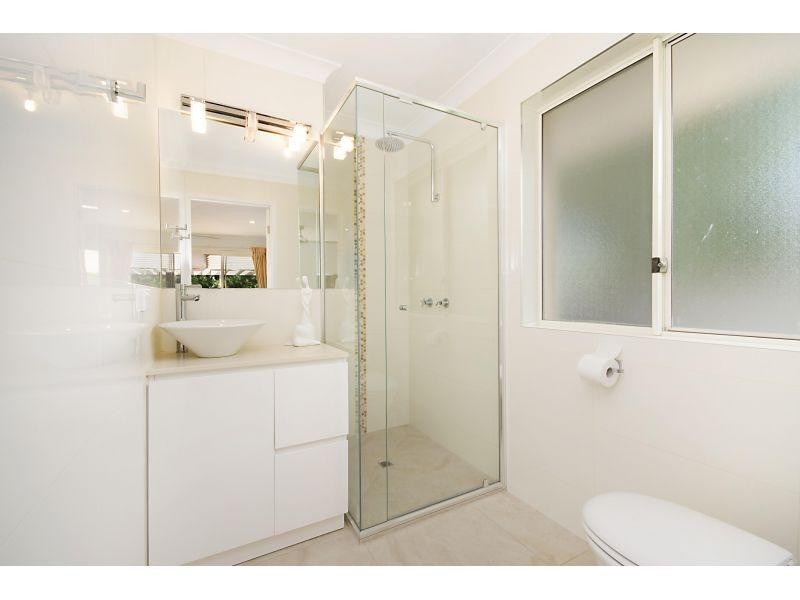 3 Spindrift Court, Noosa Waters QLD 4566