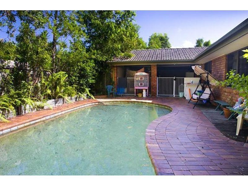 33 Leslie Drive, Noosa Heads QLD 4567