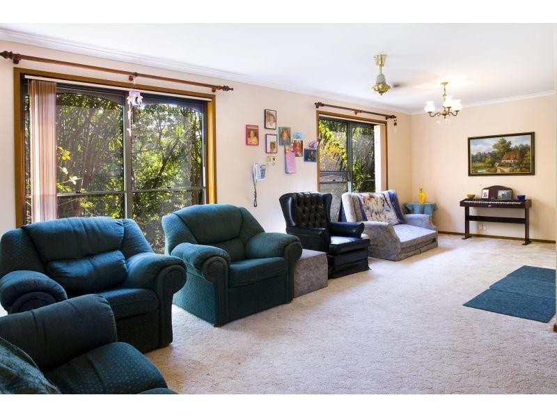 33 Leslie Drive, Noosa Heads QLD 4567