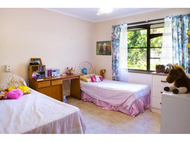 33 Leslie Drive, Noosa Heads QLD 4567